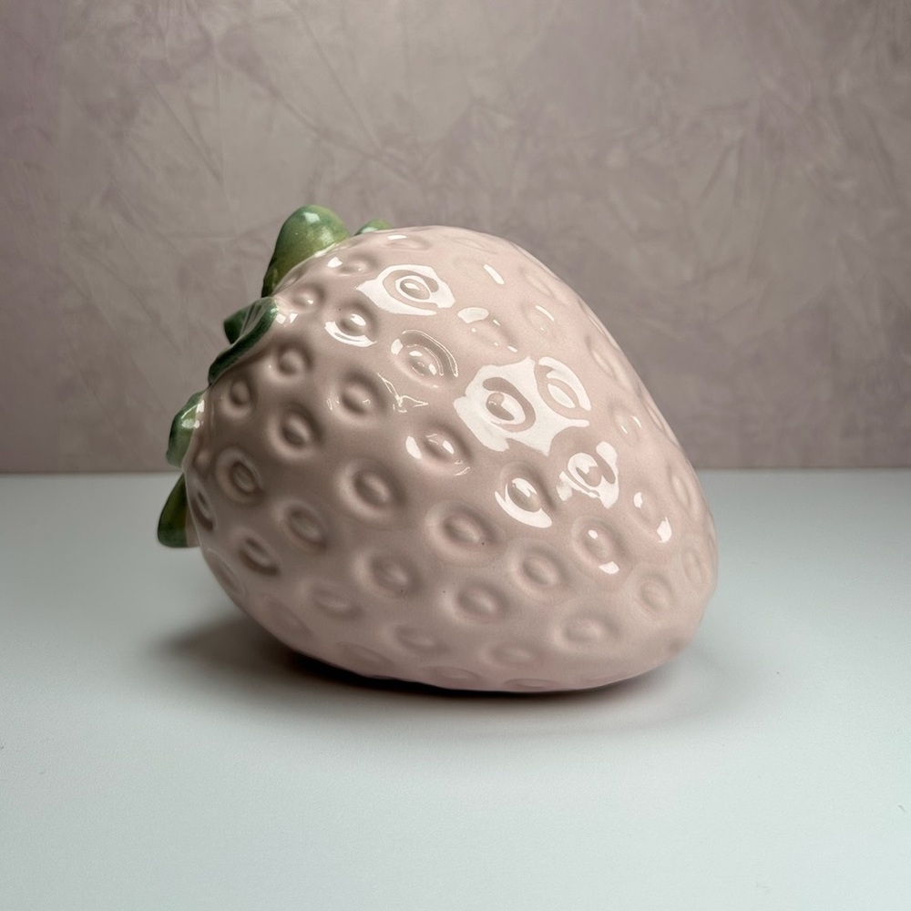 Decorative Ceramic Strawberry Sculpture - Pink